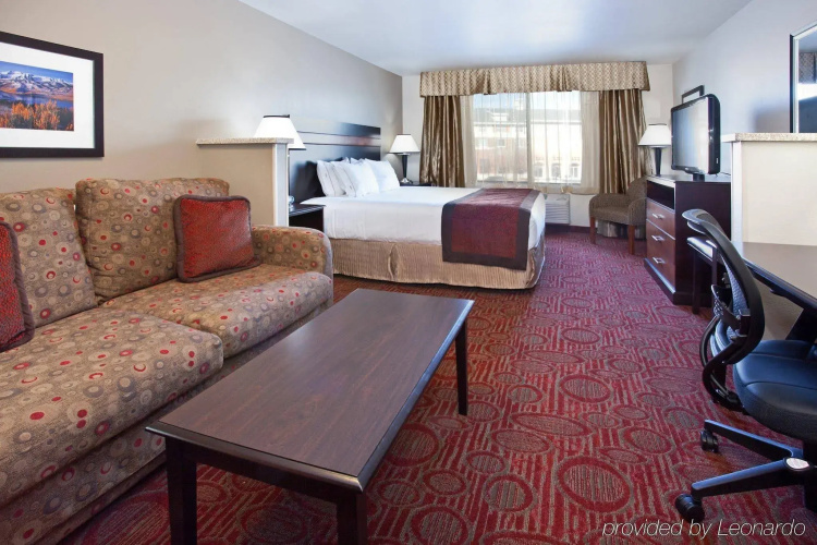 Holiday Inn Express & Suites Orem-North Provo by IHG