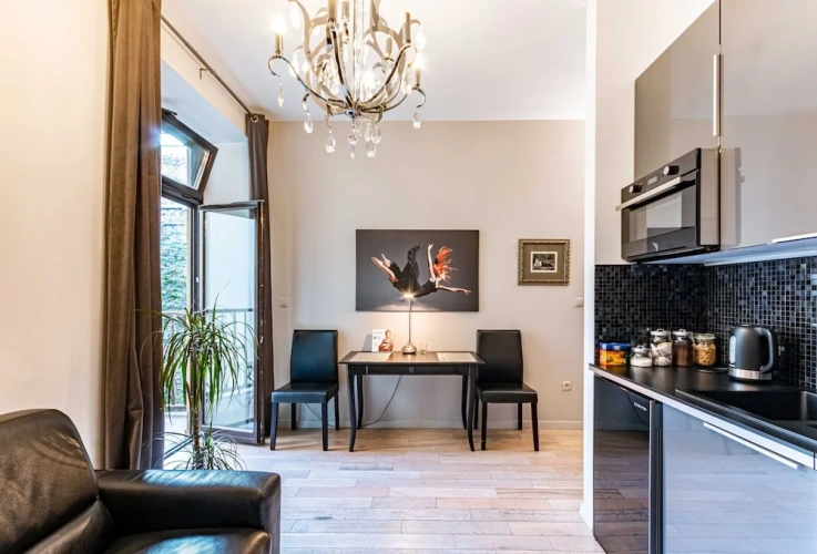 1 Bedroom Deluxe Apartment