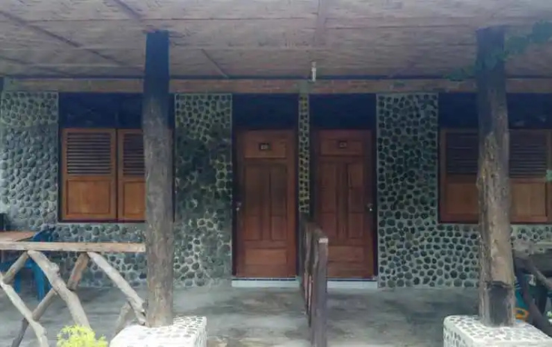 Tangkahan Inn