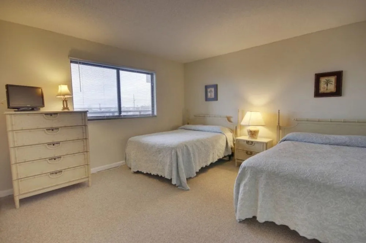 Golden Sands 207 - 2 Br Condo