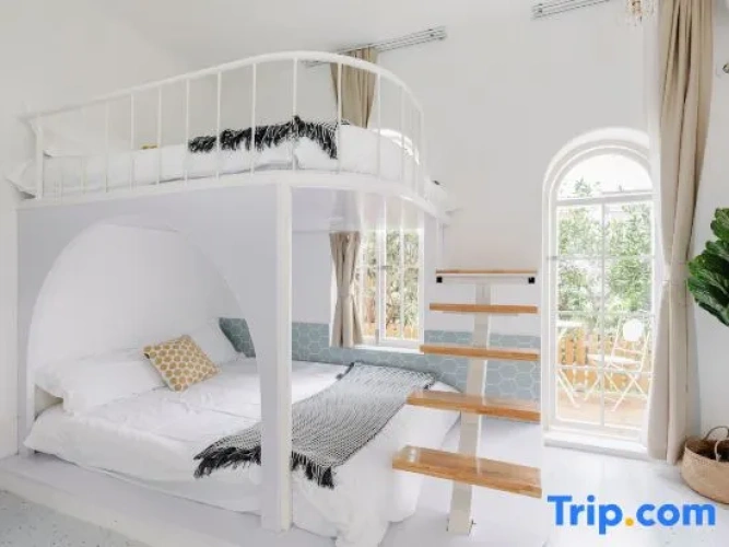 Twin Apartment