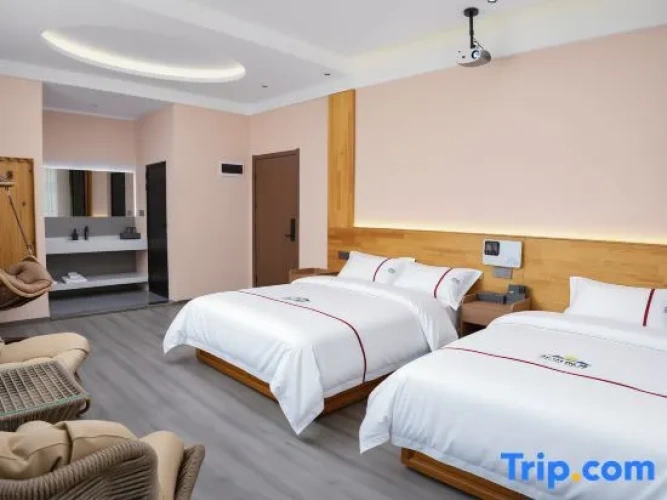 Deluxe Twin room with sunset view