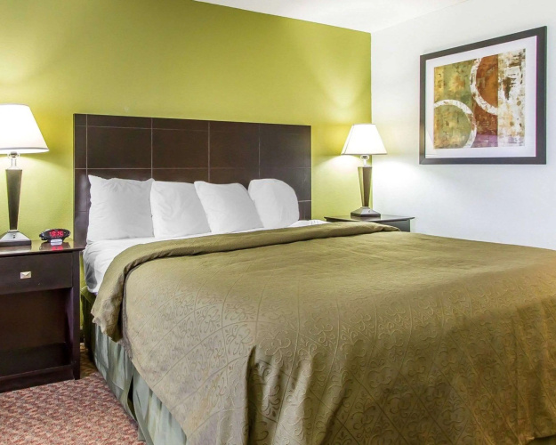 Quality Inn Pontiac