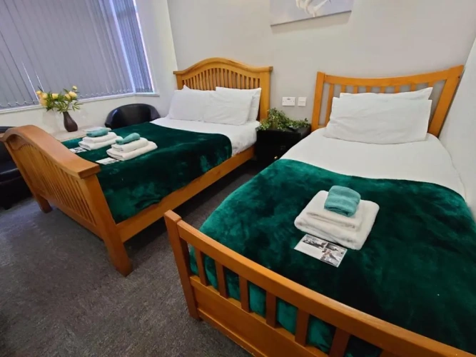 Standard Triple room