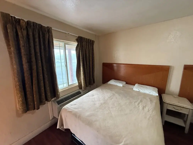 Gables Motel