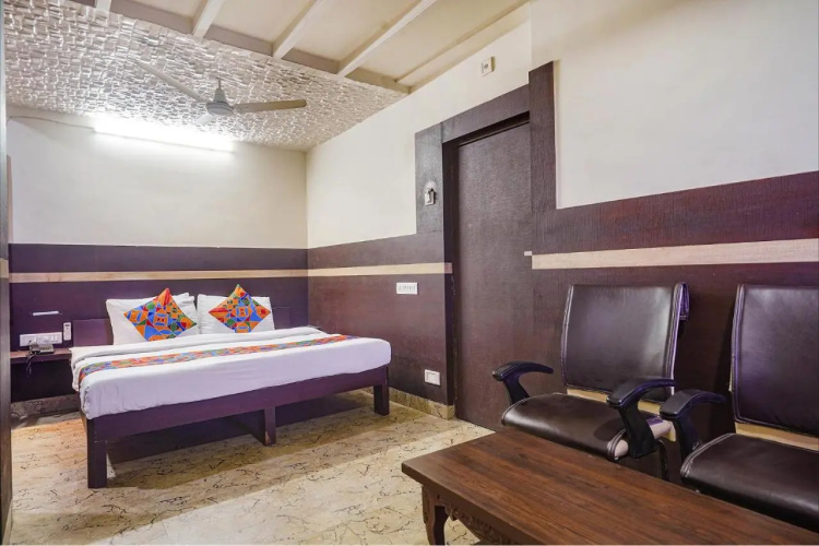 Fabhotel Shravan