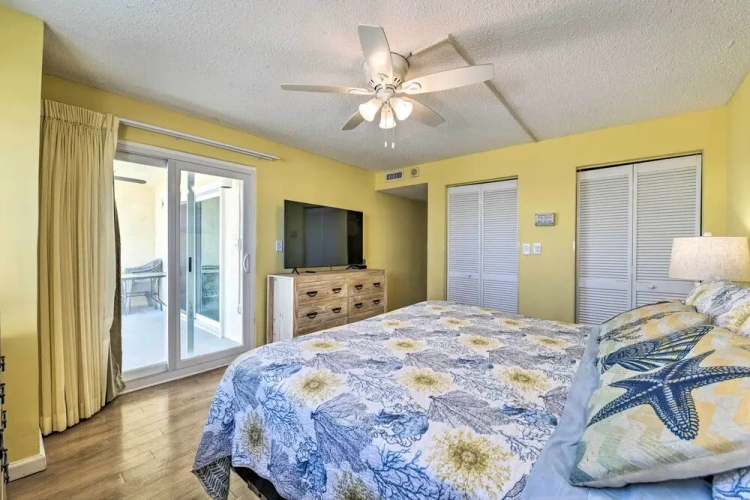 2 Bedrooms Apartment