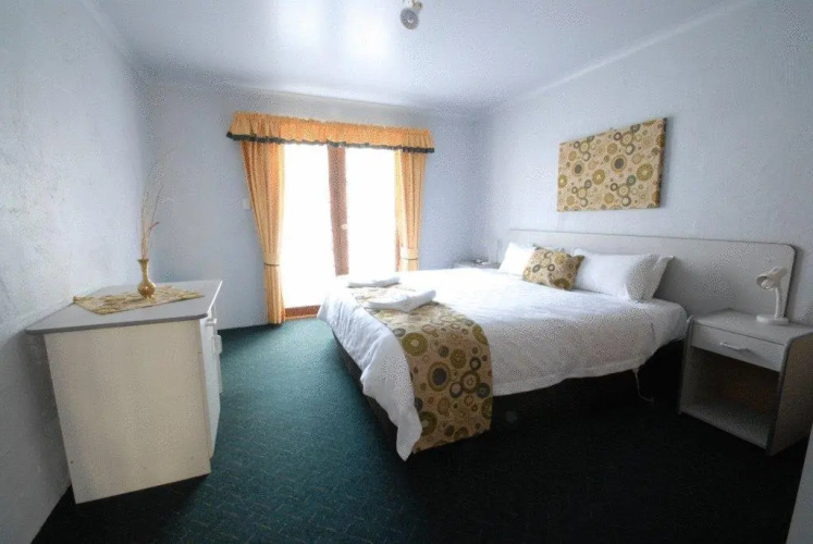 Alanvale Apartments & Motor Inn