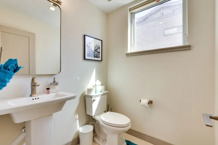 Rooftop Mtn View & Hot Tub: Silverthorne Home!