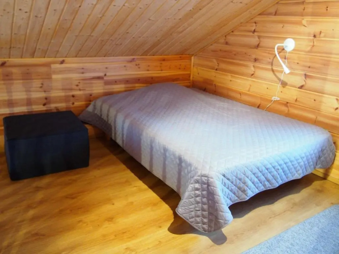Metsätuuli 7
