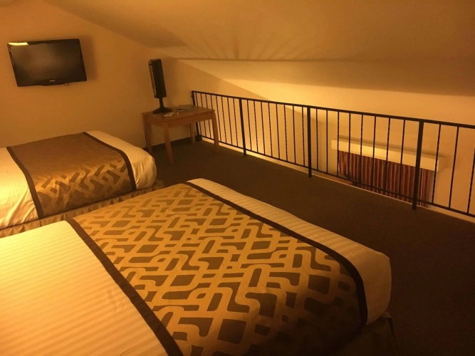 RiverTree Inn & Suites