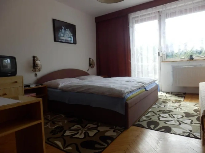 Standard Triple room with balcony
