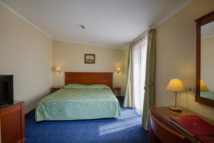 Continental Hotel