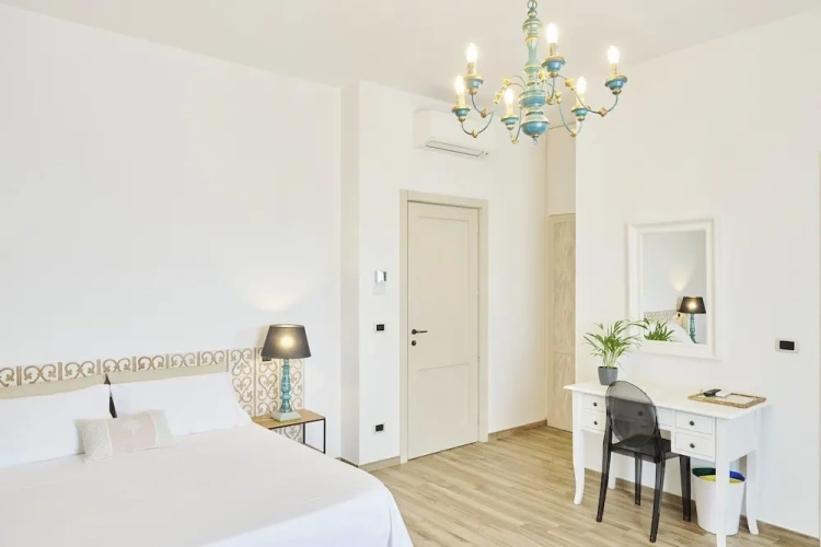 Standard room with balcony