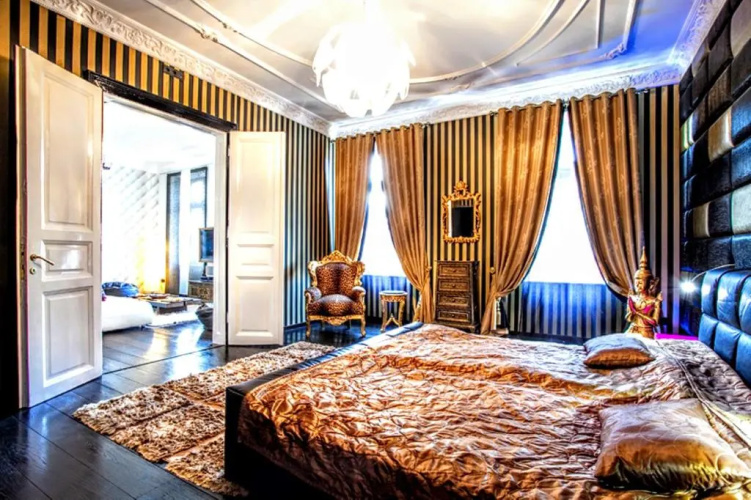 Luxury Penthouse Apartment