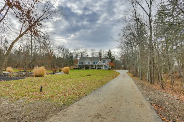 Pond + Gazebo: Expansive Hudson Valley Escape!