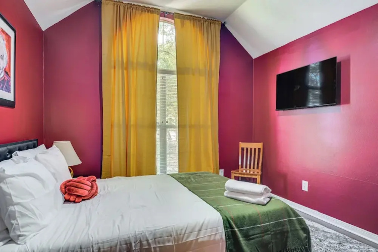 Bryan Home: Close to Campus & Kyle Field