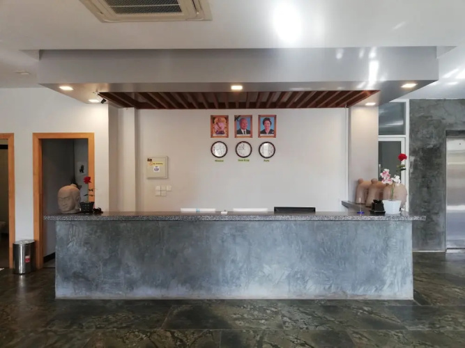 JJ City Centre Suites