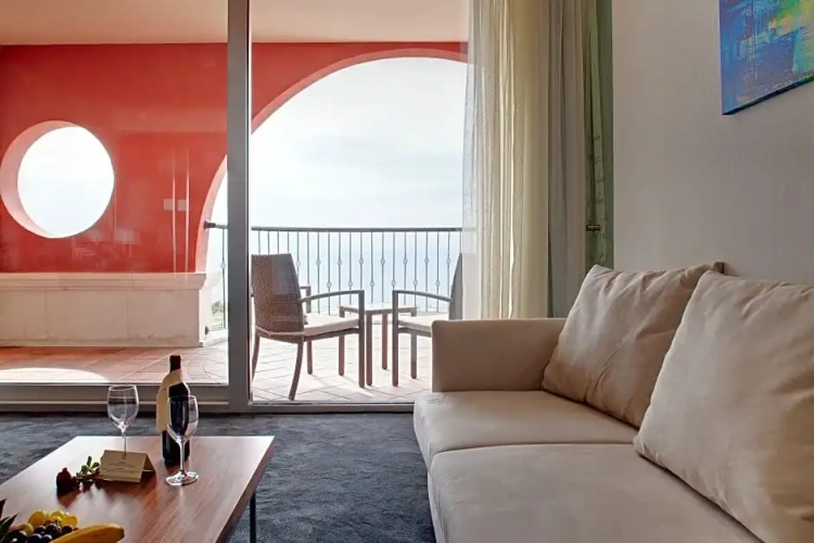 Club Suite with sea view