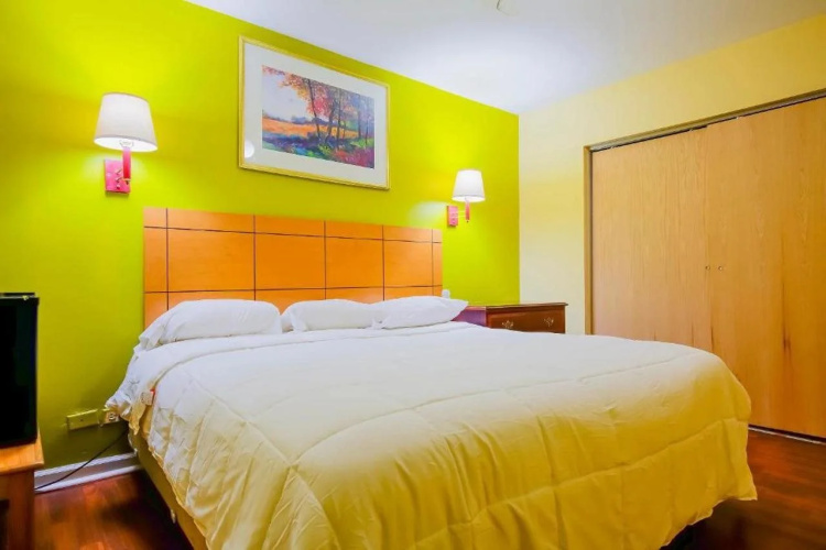 Hotel O Markham IL near Harvey/Tinley Park