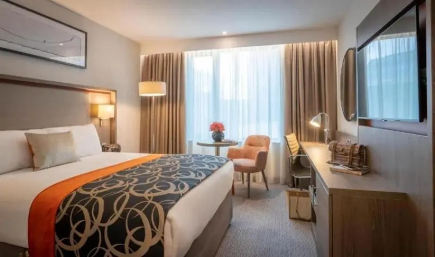 Deluxe Single room