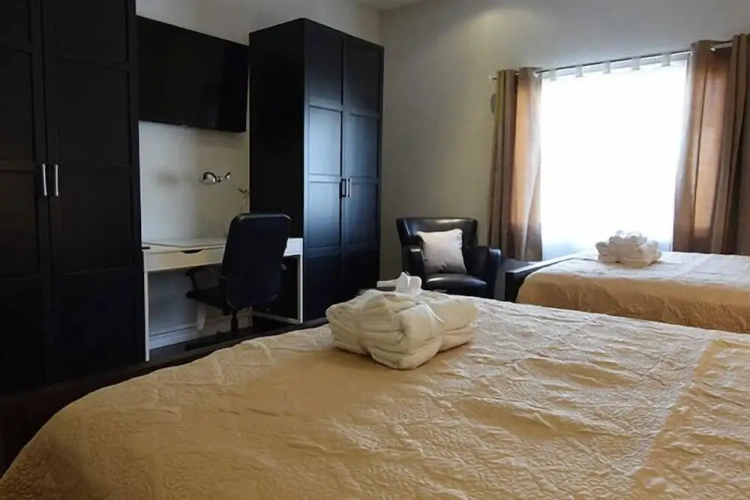 Quadruple Suite
