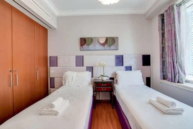 Uniquely Designed Apartment Dubai Marina Views