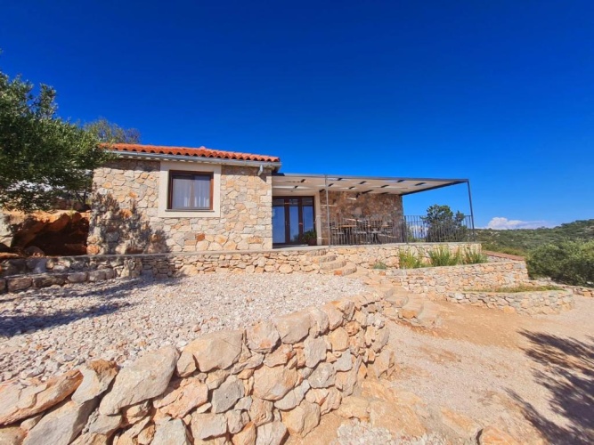 2 Bedrooms Cottage