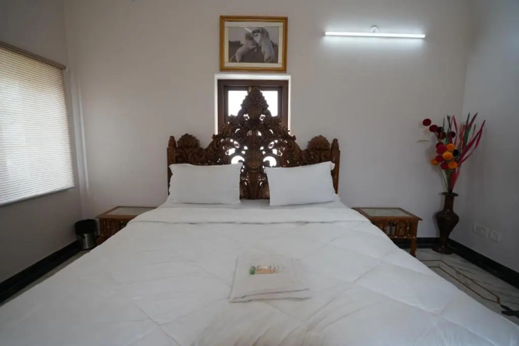 Shakuntala Palace Heritage Hotel