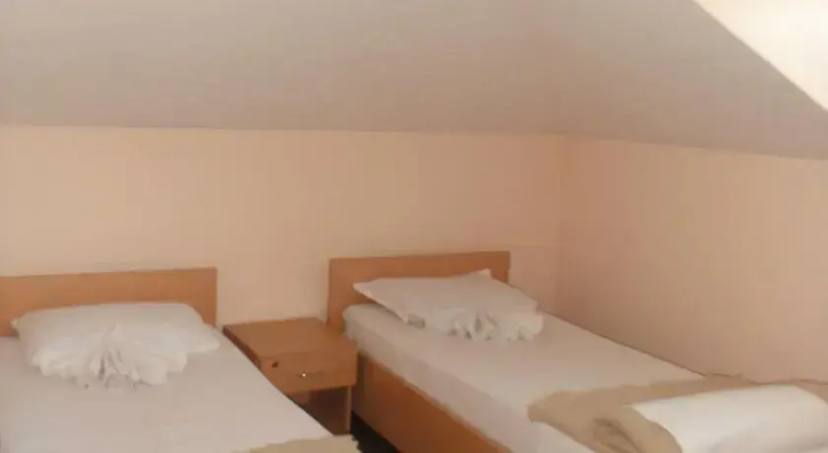 Shans 3 Guest Rooms