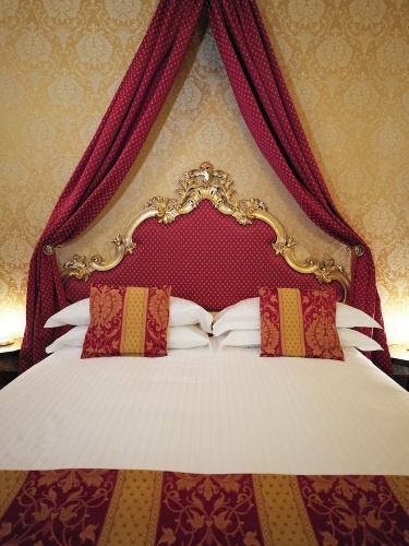 Deluxe Double Suite