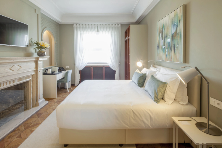 Luzeiros Suites