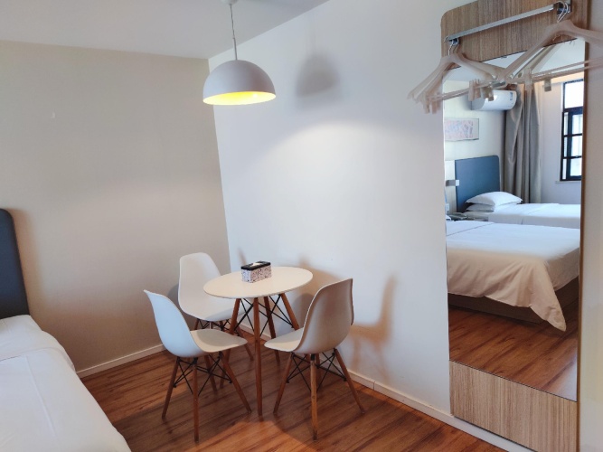 Business Twin room