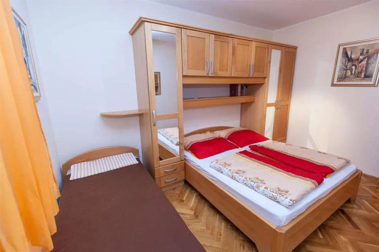 Fijala Flat 2