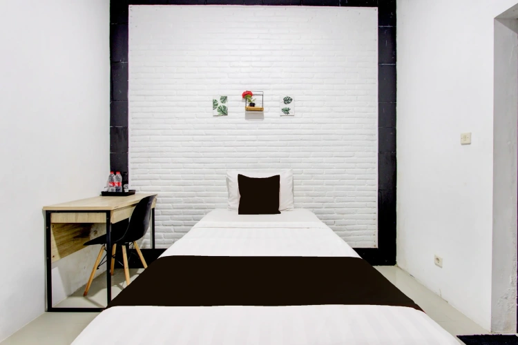 Deluxe Single room