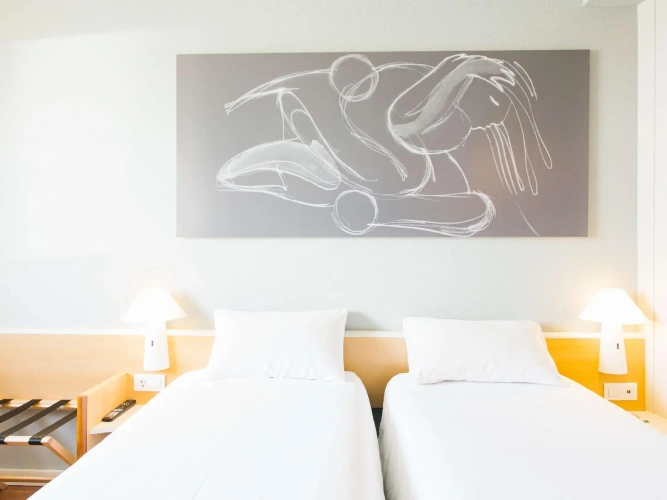 Standard Twin room