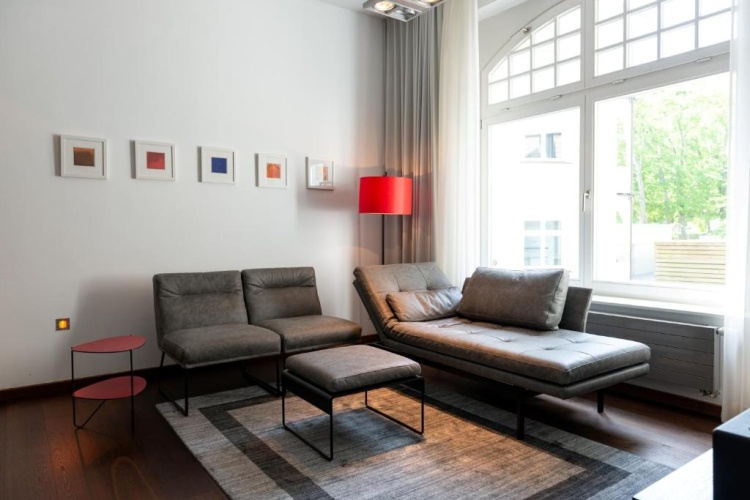 1 Bedroom Suite