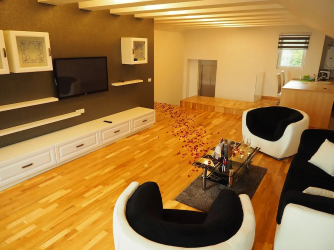5 Star Residence