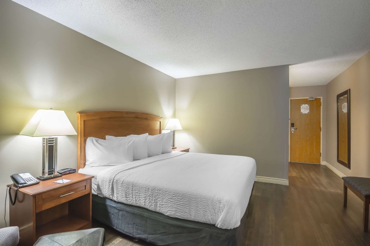 Quality Inn West Edmonton photo 7