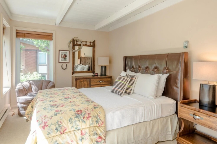 Atelier 1045 - 2 Br Condo
