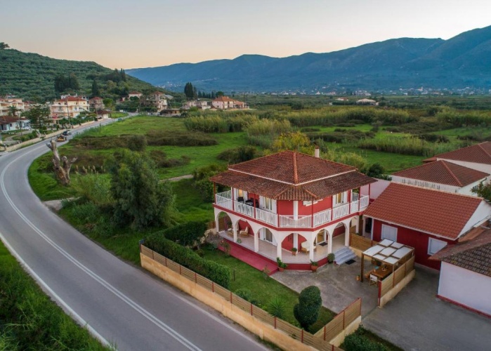 3 Bedrooms Cottage