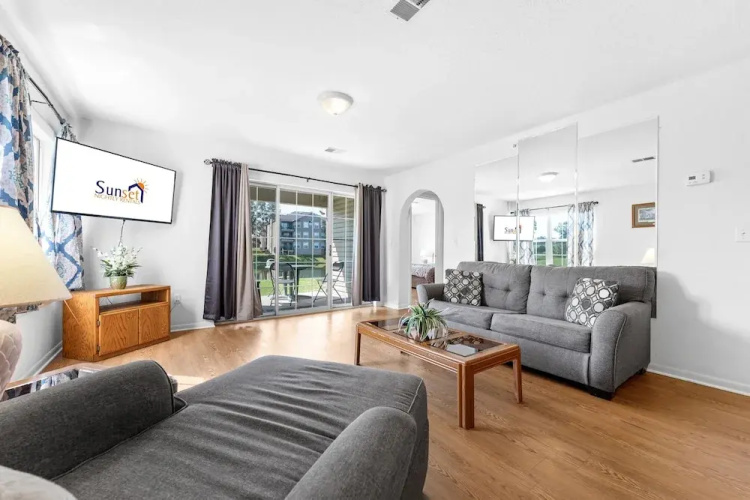 Carefree Getaways 2 Bedroom Condo by RedAwning