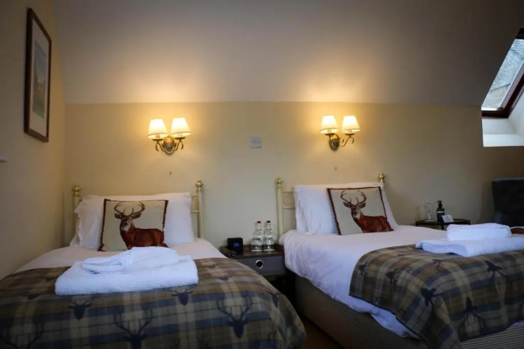 Horse & Groom - Upper Oddington