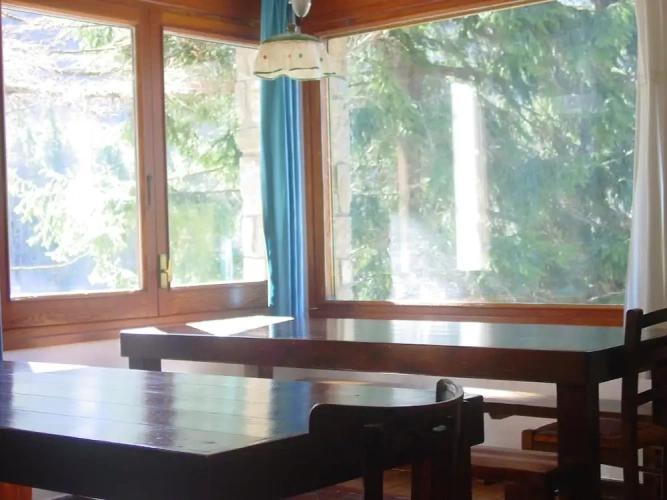 4 Bedrooms Cottage
