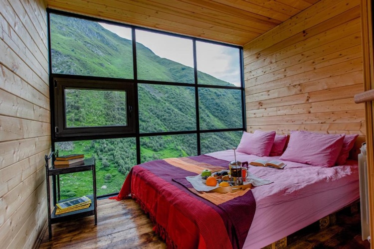 Standard Double room with mountain view