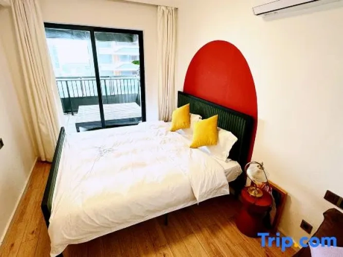 1 Bedroom Grand Twin Family Suite with balcony and with garden view