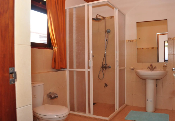 Thisara Holiday Bungalow