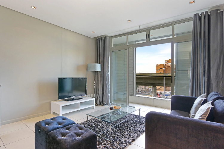 Harbouredge Suites by Totalstay