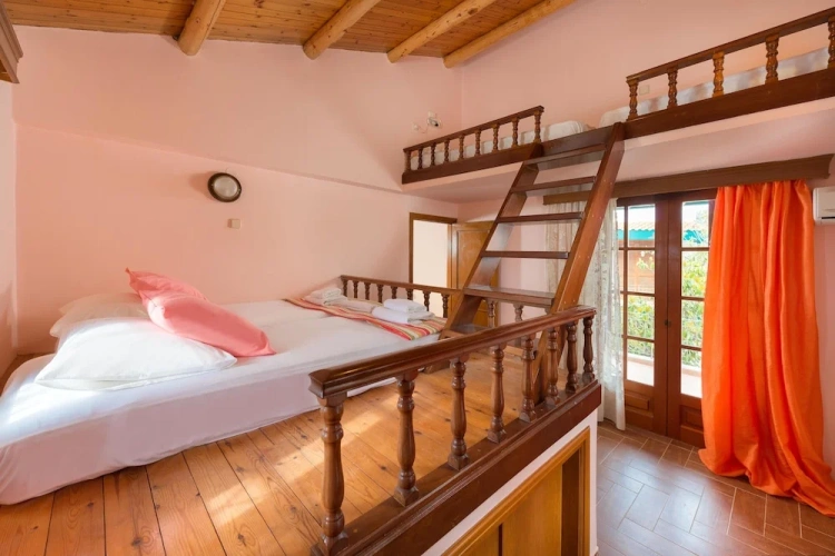 2 Bedrooms Villa with sea view