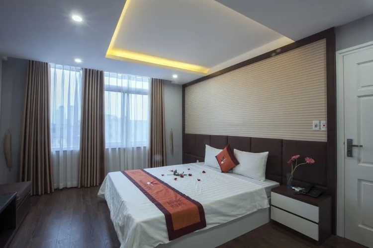 Deluxe Double room with city view